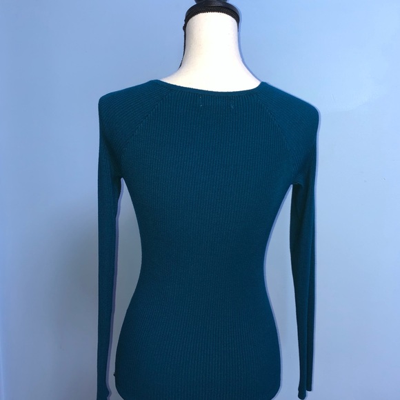 L/S Ribbed Sweater - Picture 3 of 3